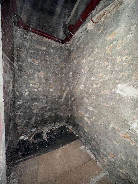 Cave 12m2