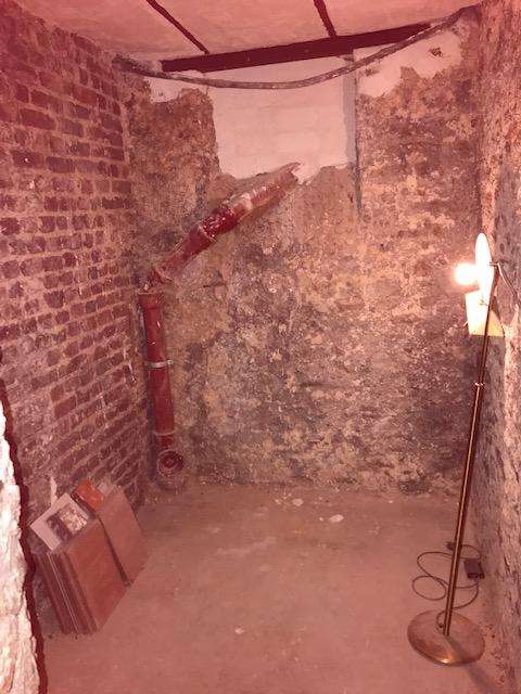 CAVE EN SOUS SOL