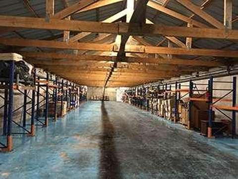 à louer espace de stockage - 15m²
