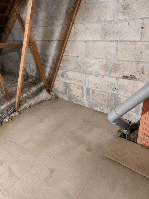 Espace de stockage dans grenier