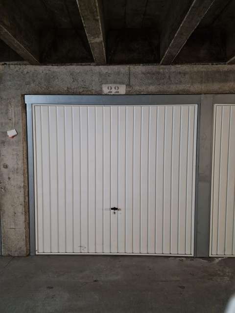 Garage privé de 12m²