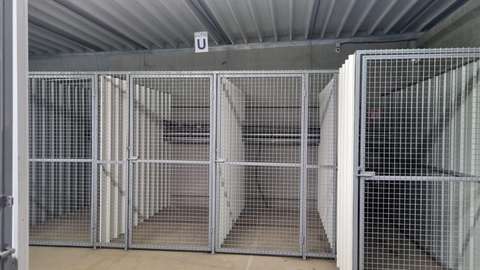 Box de 10m2 à Stains 93