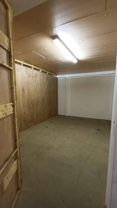 Location box de stockage 15m2/40m3 dans hangar fermé