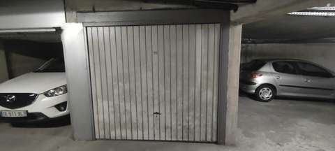 INTRA - Location box/garage/parking fermé et sécurisé