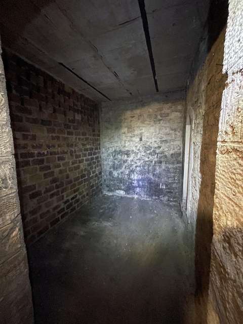 Cave 7 m2 - 58 rue Louise Michel