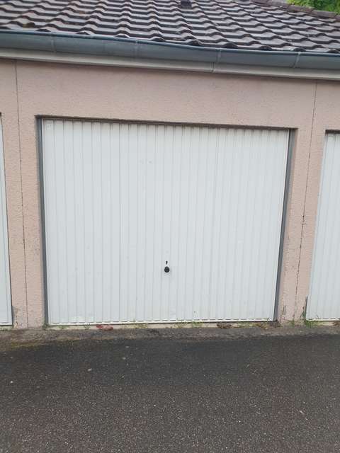 Box stockage privé 13m²