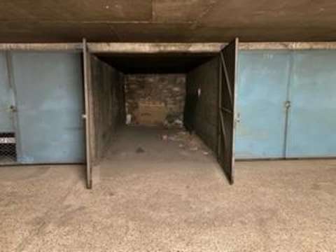 Box de stockage ou parking situe 2eme sous-sol