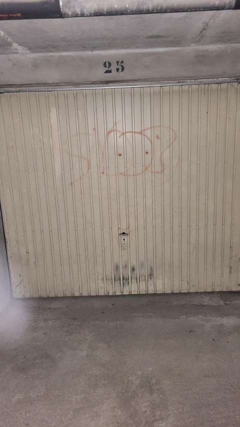 Garage privé stationnement sécurisé