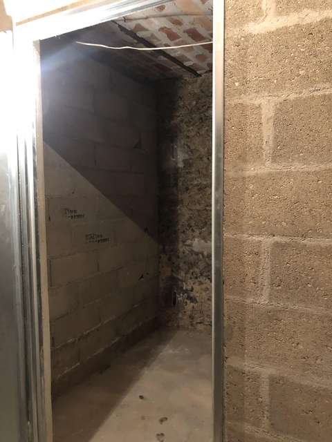 Cave sécurisée - 5m² - Paris 16e Victor