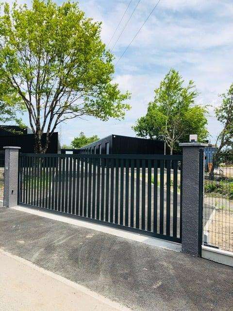 BOX DE STOCKAGE SECURISÉ À MIOS