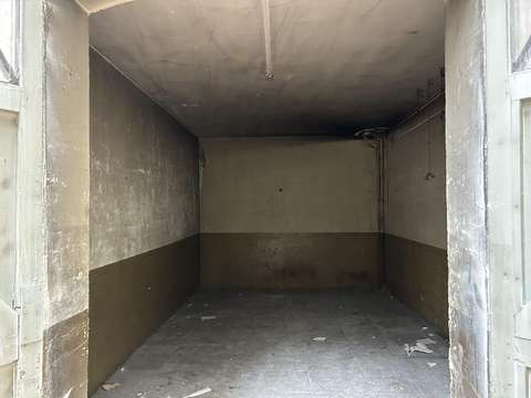 Box de stockage, 20 m2, Rue du faubourg