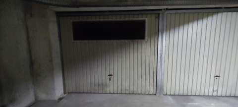 Garage de 17 m² à louer