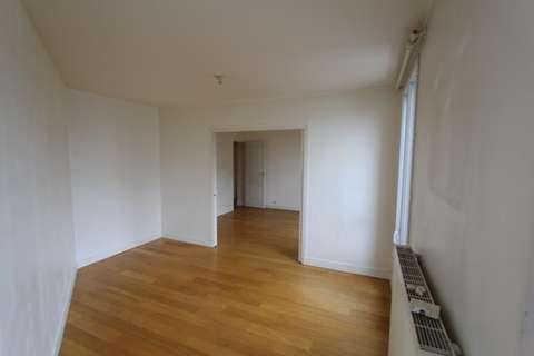 Box de stockage sécurisé 15 m² disponible
