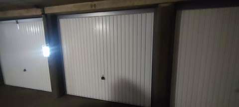 Garage de 13 m² à louer