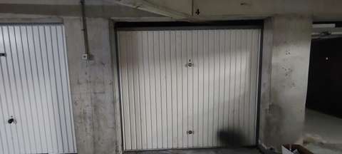 Garage de 13 m² à louer