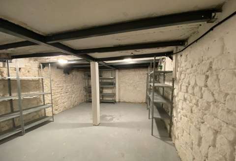 Cave 20m2 à louer
