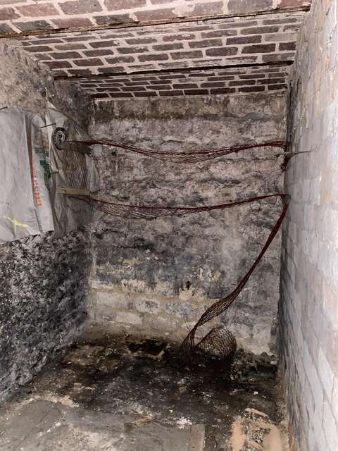 Cave privée en terre sécurisée - 8m2 -