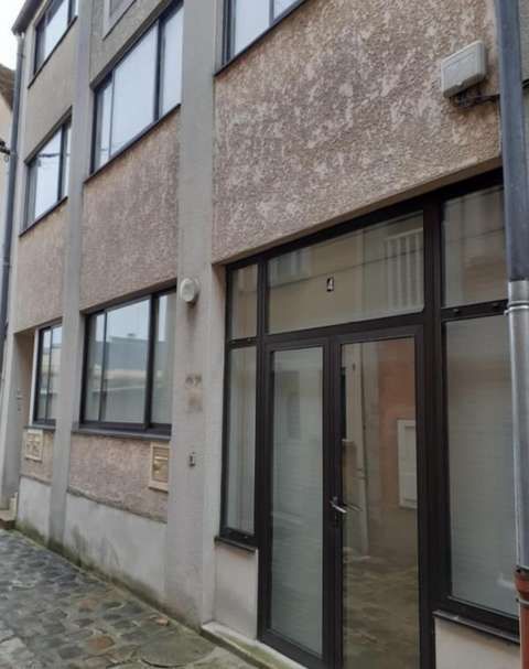 Local commercial / bureaux
