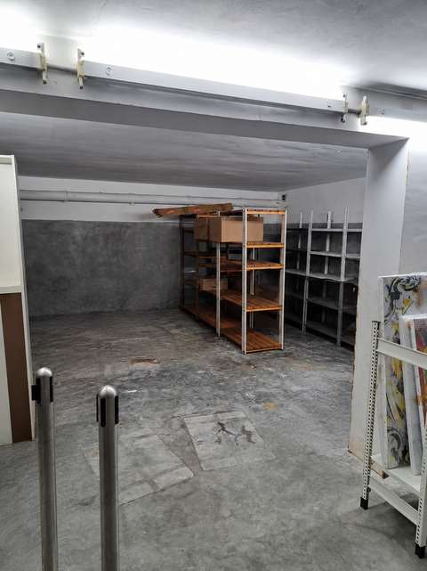 Cave centre de lille 70 m2
