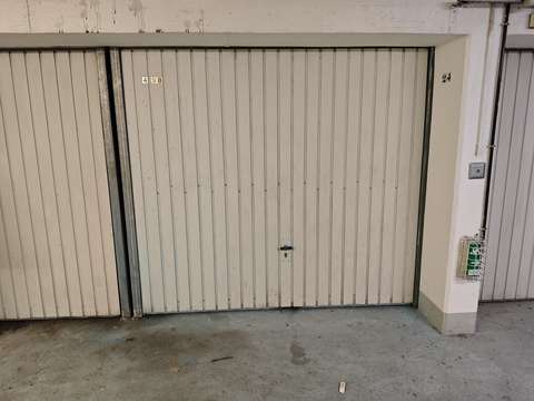 Garage de 10m² pour stationnement