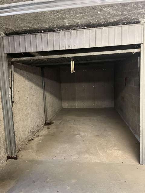 Garage à louer privé