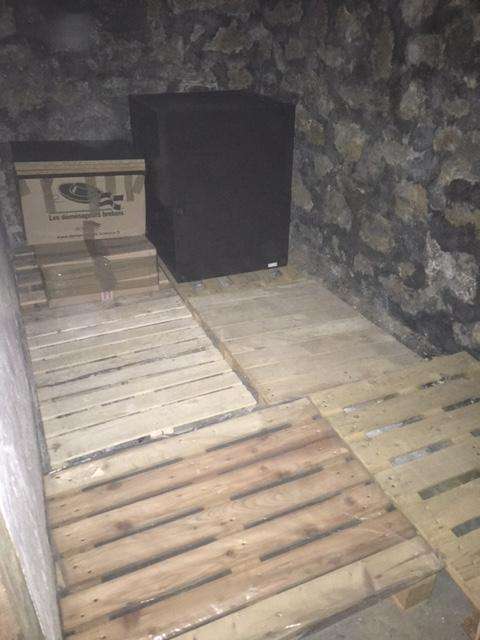 Cave - Clichy - 4m2