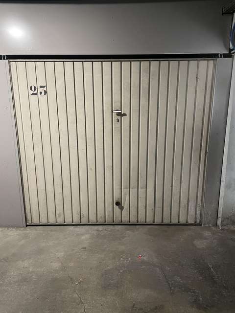 Garage privé pour véhicule de 12m²
