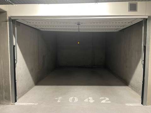 Grand box souterrain sécurisé - 17 m² -