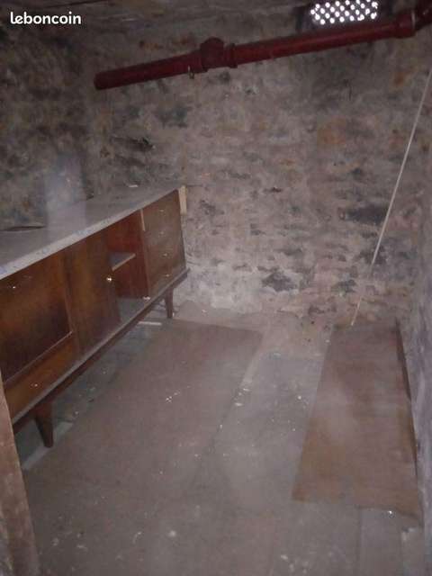 Cave saine limitrophe Puteaux - 7m2