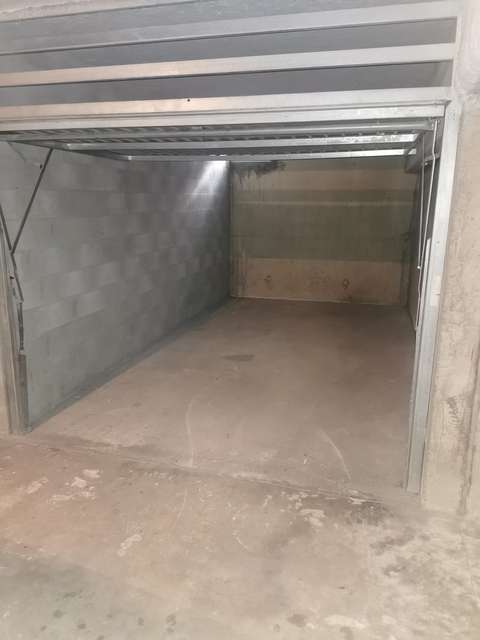 Garage fermé et sécurisé