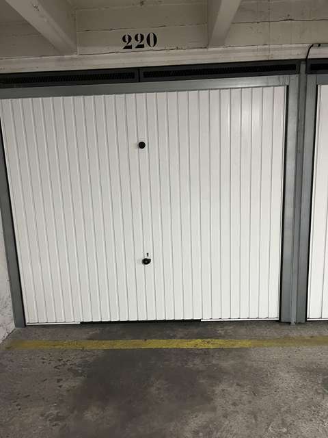 Box n° 220 - 16m² - Rue de
