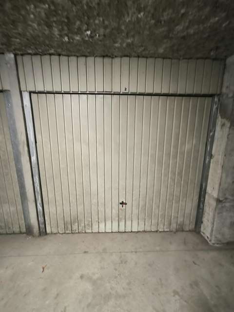 Garage/Box sécurisé à louer