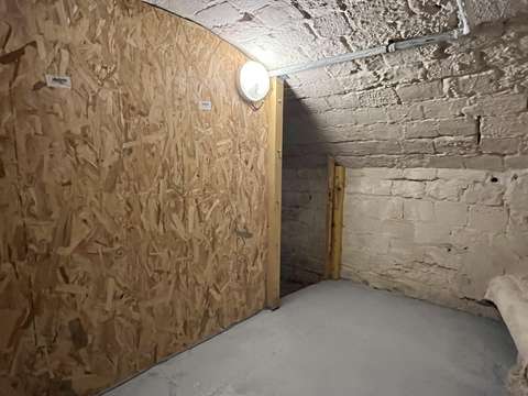 CAVE RUE DES VINAIGRIERS, PARIS XXXXXXX m2