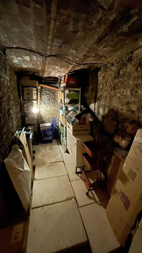 Cave pour stockage saine et sécurisée - 8m2