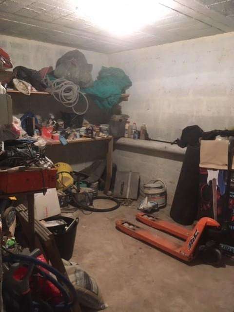 Local en sous sol Houilles limitrophe Bezons -