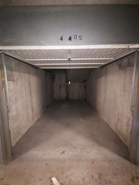 Garage/Box sécurisé à louer à Orléans