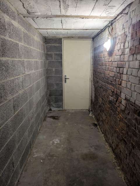 Cave 5,7m² en location – Lens Hypercentre (Bd