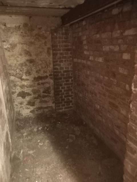 CAVE SECHE POUR STOCKAGE - ENTRESOL