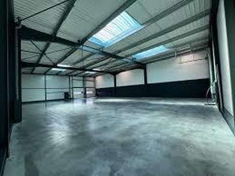 Espace de stockage à louer / à vendre