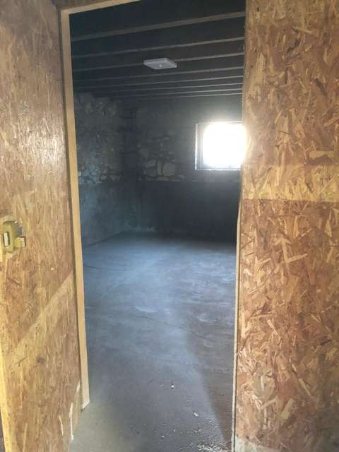 Box de stockage spacieux et sécurisé