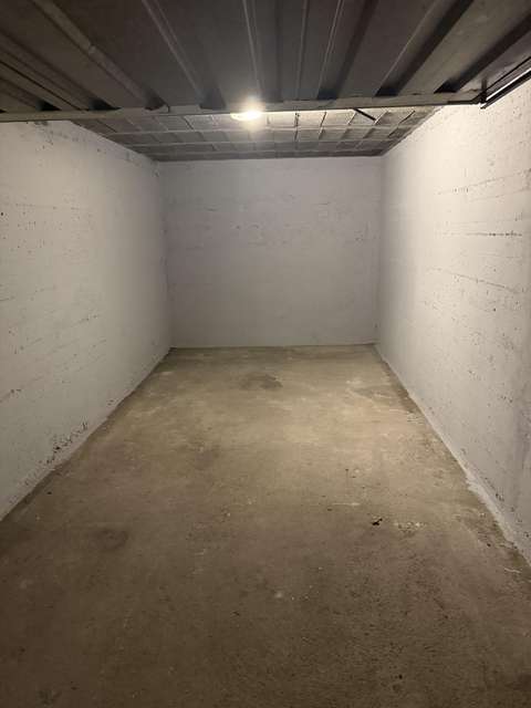 Box 14m2 sécurise Grenoble secteur Léon blum