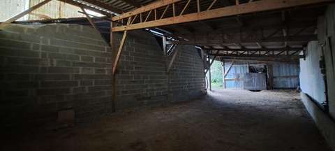 Hangar fermé de 130m² pour stockage en espaces