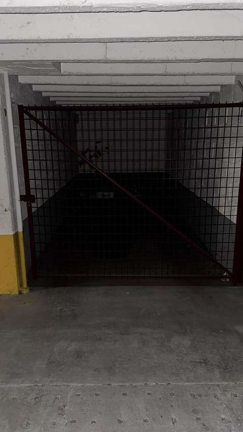 Box de stockage sécurisé - 12m2-PARIS 15