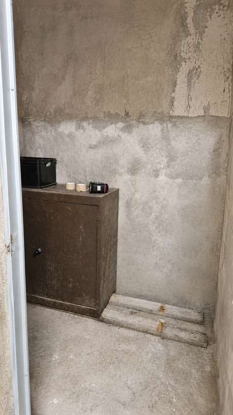 Location Cave 4m2