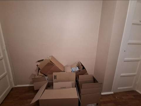 Garde meuble pour stockage sécurisée par porte blindé