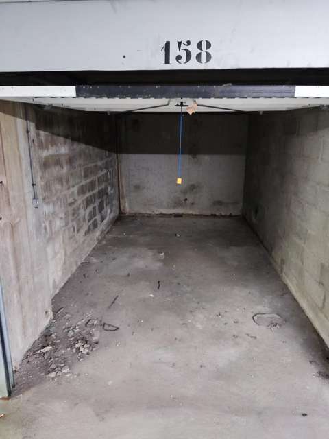 Garage/ Box 11m² - Bezons