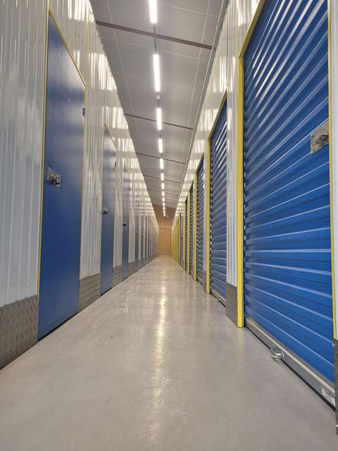 Box de self-stockage sécurisé - 6m² - Angers