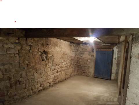 Grande cave à Neudorf, facilement accessible