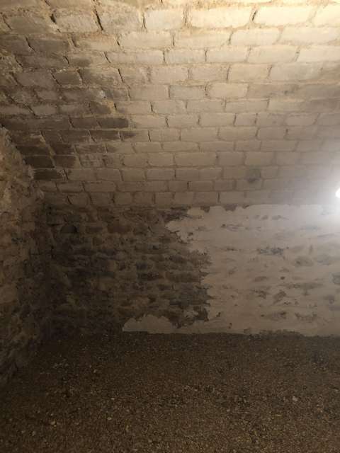 Cave voûtée, sécurisée, rénovée et saine de 12m2