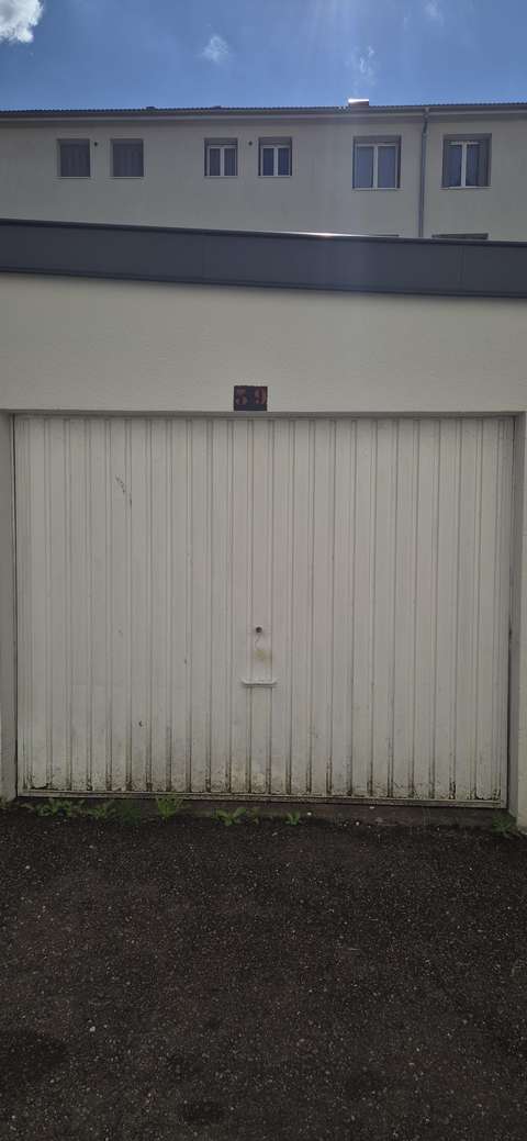Garage/ box -14m² à Besançon